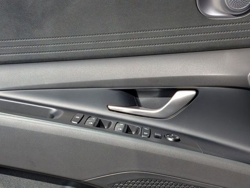 New 2026 Hyundai Elantra SE image 14