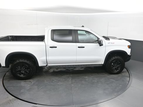 Used 2024 Chevrolet Silverado 1500 ZR2 w/ Technology Package AWD/4WD image 37