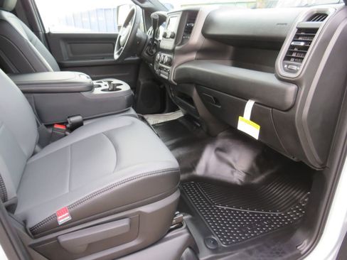 New 2023 RAM 4500 Tradesman w/ Chrome Appearance Group image 25