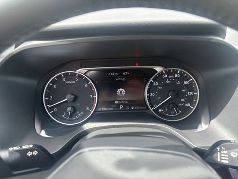 Used 2025 Nissan Rogue SV AWD/4WD image 38