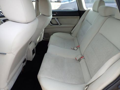 Used 2009 Subaru Outback 2.5i Special Edition AWD/4WD image 9