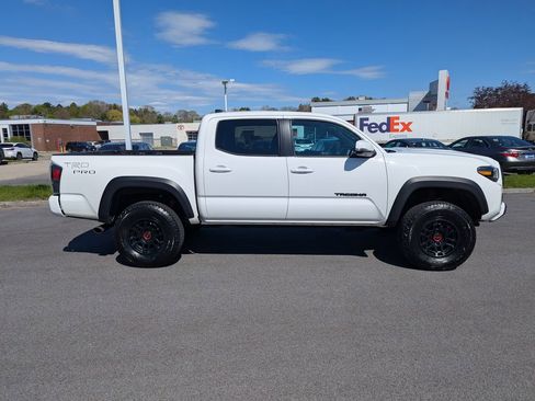 Used 2023 Toyota Tacoma TRD Pro AWD/4WD image 7