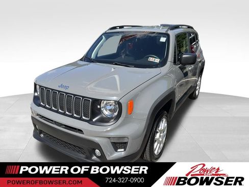 Used 2022 Jeep Renegade Latitude AWD/4WD image 1