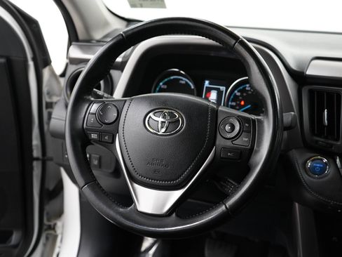 Used 2017 Toyota RAV4 XLE w/ Carpet Mat Package AWD/4WD image 21