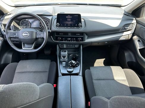 Used 2025 Nissan Rogue SV AWD/4WD image 30