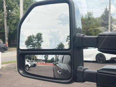 Used 2019 Ford F250 Lariat w/ Lariat Ultimate Package AWD/4WD image 35