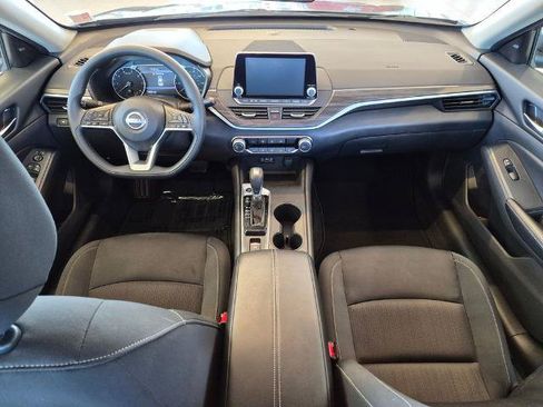 Certified 2025 Nissan Altima 2.5 SV AWD/4WD image 28