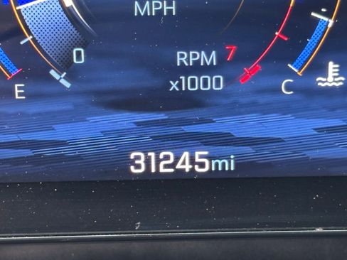 Used 2025 Chevrolet Equinox LT image 9