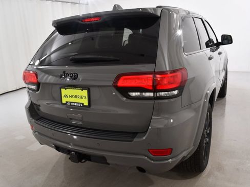 Used 2021 Jeep Grand Cherokee Laredo X AWD/4WD image 12