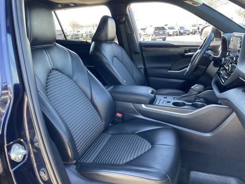Certified 2021 Toyota Highlander XSE image 27