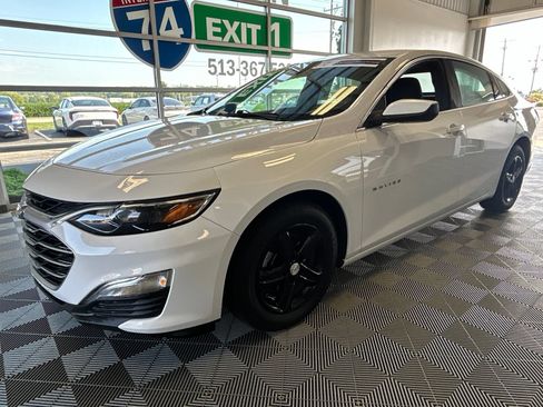 Used 2024 Chevrolet Malibu LS w/ Driver Confidence Package FWD image 3