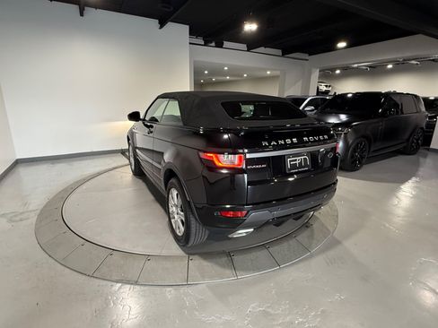 Used 2019 Land Rover Range Rover Evoque SE Dynamic AWD/4WD image 11