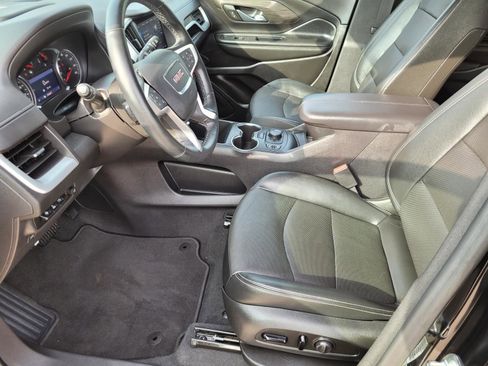 Used 2024 GMC Terrain SLT w/ Tech Package FWD image 23
