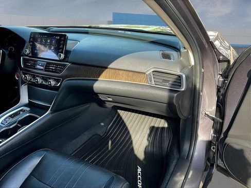 Used 2022 Honda Accord Touring image 28