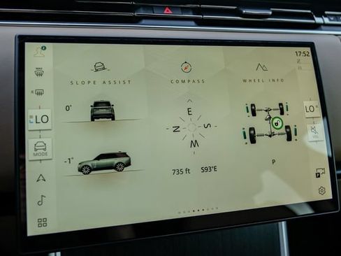 New 2026 Land Rover Range Rover Long Wheelbase SE AWD/4WD image 38