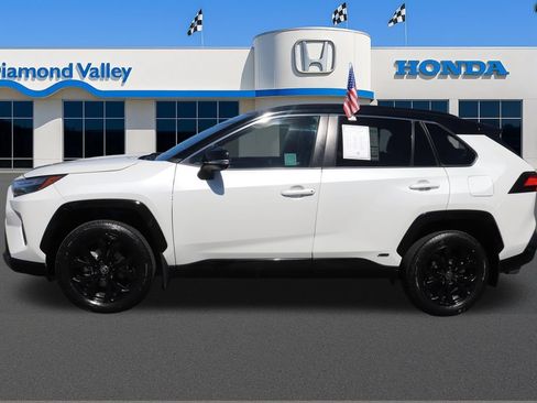Used 2022 Toyota RAV4 XSE AWD/4WD image 8
