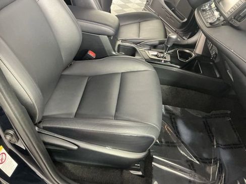 Used 2018 Toyota RAV4 Limited AWD/4WD image 14