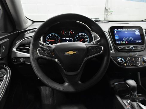 Used 2023 Chevrolet Malibu LT w/ Driver Confidence Package FWD image 6