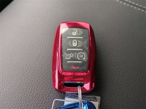 Used 2025 RAM 1500 Big Horn image 36