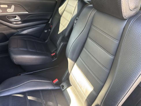 Used 2022 Mercedes-Benz GLS 450 4MATIC image 13
