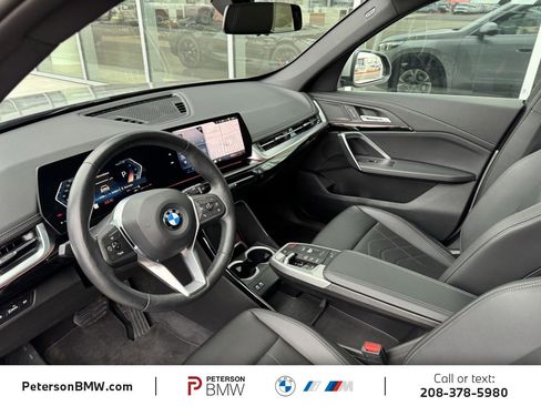Used 2025 BMW X1 xDrive28i image 17