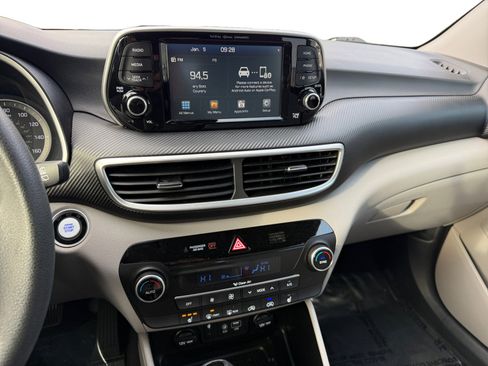 Used 2019 Hyundai Tucson Sport image 12