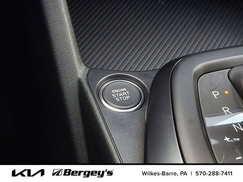 Certified 2025 Kia K4 FWD image 19