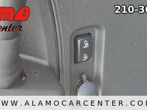 Used 2013 Lincoln MKX FWD image 28
