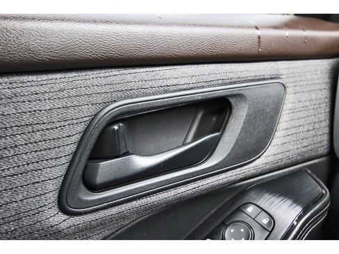 Used 2021 Nissan Rogue S image 18