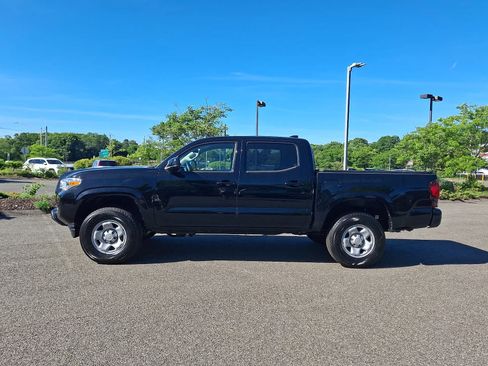 Certified 2023 Toyota Tacoma SR AWD/4WD image 8