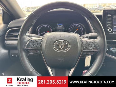 Used 2024 Toyota Camry SE image 14