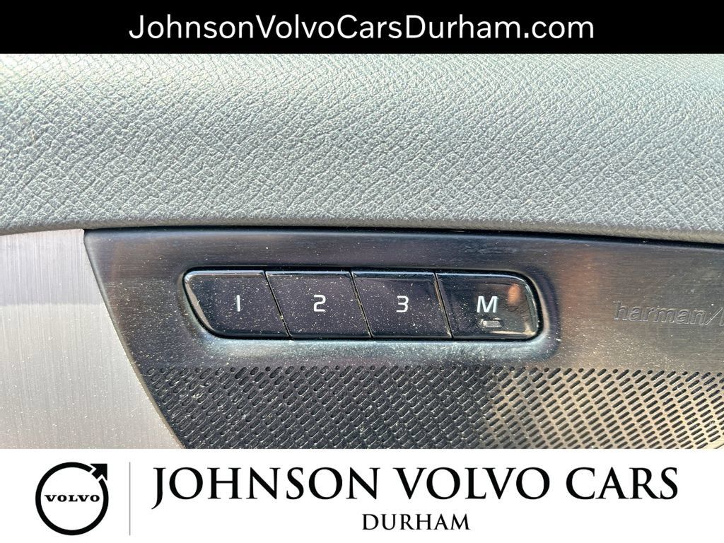 Used 2023 Volvo XC90 B5 Core w/ Climate Package AWD/4WD image 15