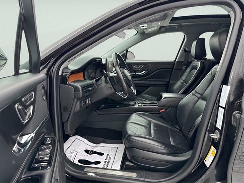 Used 2020 Lincoln Corsair Reserve w/ Equipment Group 201A image 22