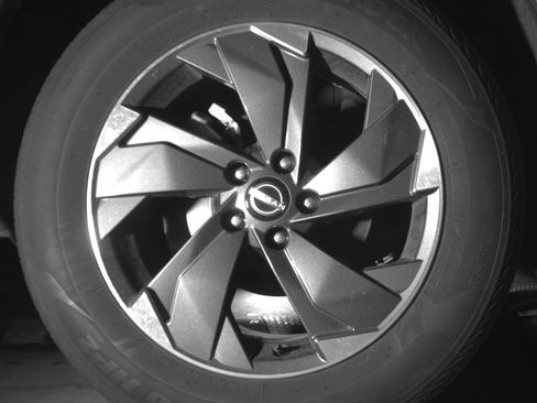 Used 2025 Nissan Rogue SV image 15