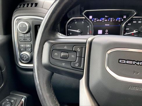Used 2020 GMC Sierra 2500 Denali w/ Denali Ultimate Package AWD/4WD image 17