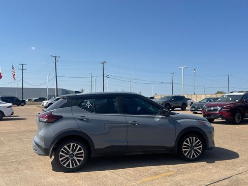 Certified 2024 Nissan Kicks SV FWD image 19