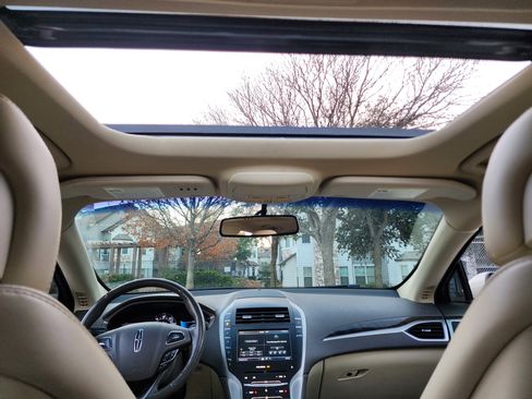 Used 2014 Lincoln MKZ Hybrid w/ Equipment Group 202A Reserve image 29