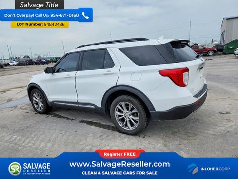 Used 2020 Ford Explorer XLT w/ Equipment Group 202A AWD/4WD image 3