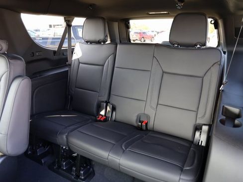 New 2026 GMC Yukon XL Denali w/ Denali Reserve Package image 14