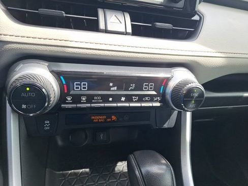 Used 2022 Toyota RAV4 XLE w/ Convenience Package AWD/4WD image 26