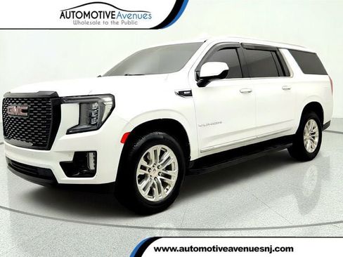 Used 2021 GMC Yukon XL SLT RWD image 1