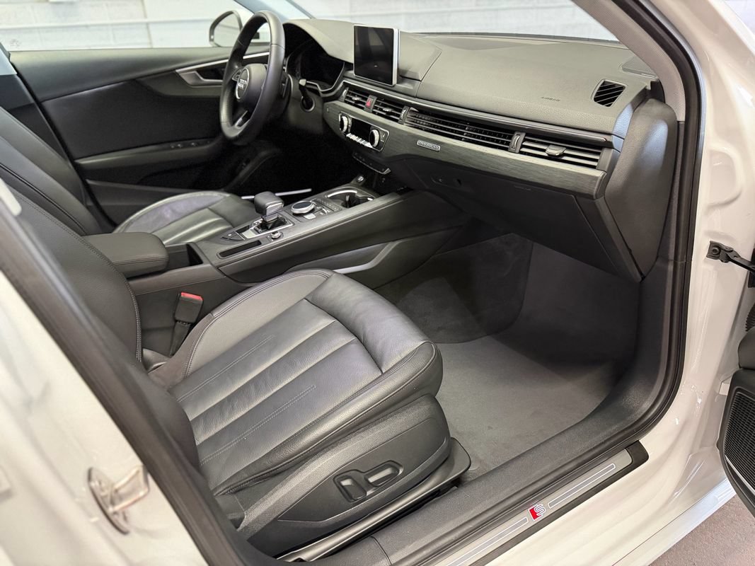 Used 2018 Audi A4 2.0T Premium Plus w/ Premium Plus Package AWD/4WD image 29