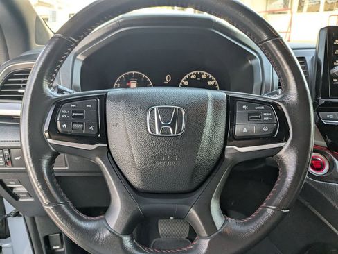 Used 2025 Honda Odyssey Sport-L image 18