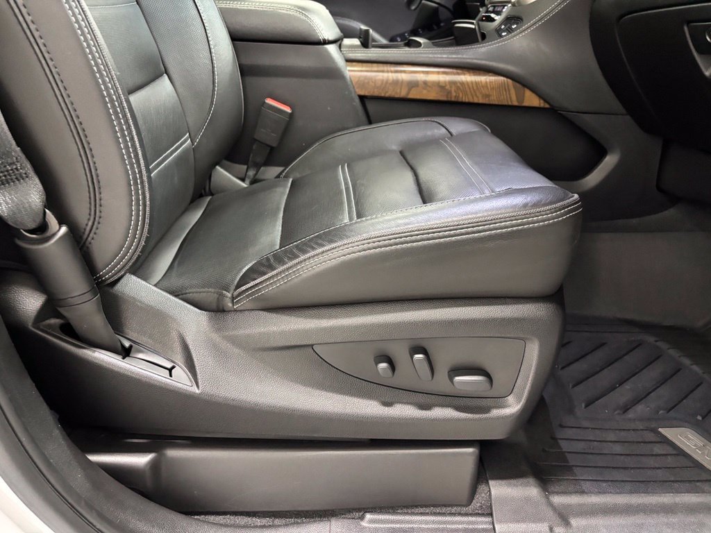 Used 2019 GMC Yukon Denali w/ Open Road Package AWD/4WD image 63