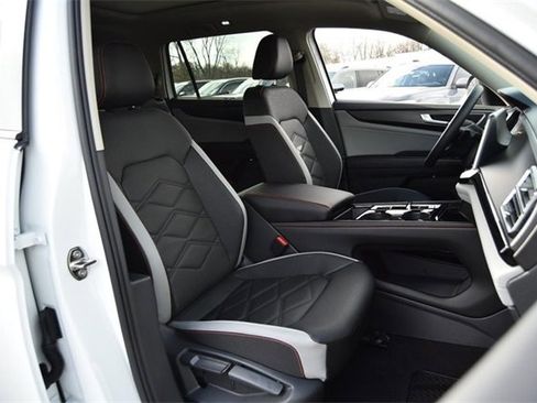 New 2026 Volkswagen Atlas Peak Edition image 20