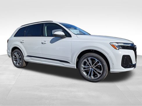 New 2026 Audi Q7 Premium image 1