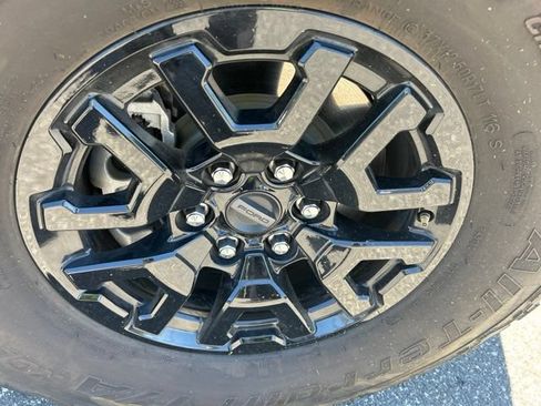 Used 2023 Ford Bronco Raptor AWD/4WD image 9