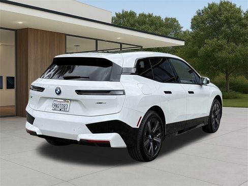 Used 2025 BMW iX xDrive50 image 6