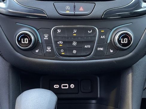 Certified 2024 Chevrolet Equinox RS image 5