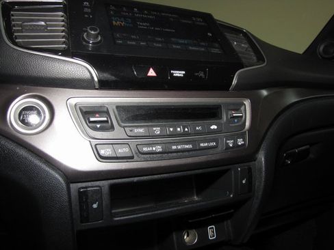 Used 2022 Honda Pilot Sport image 7